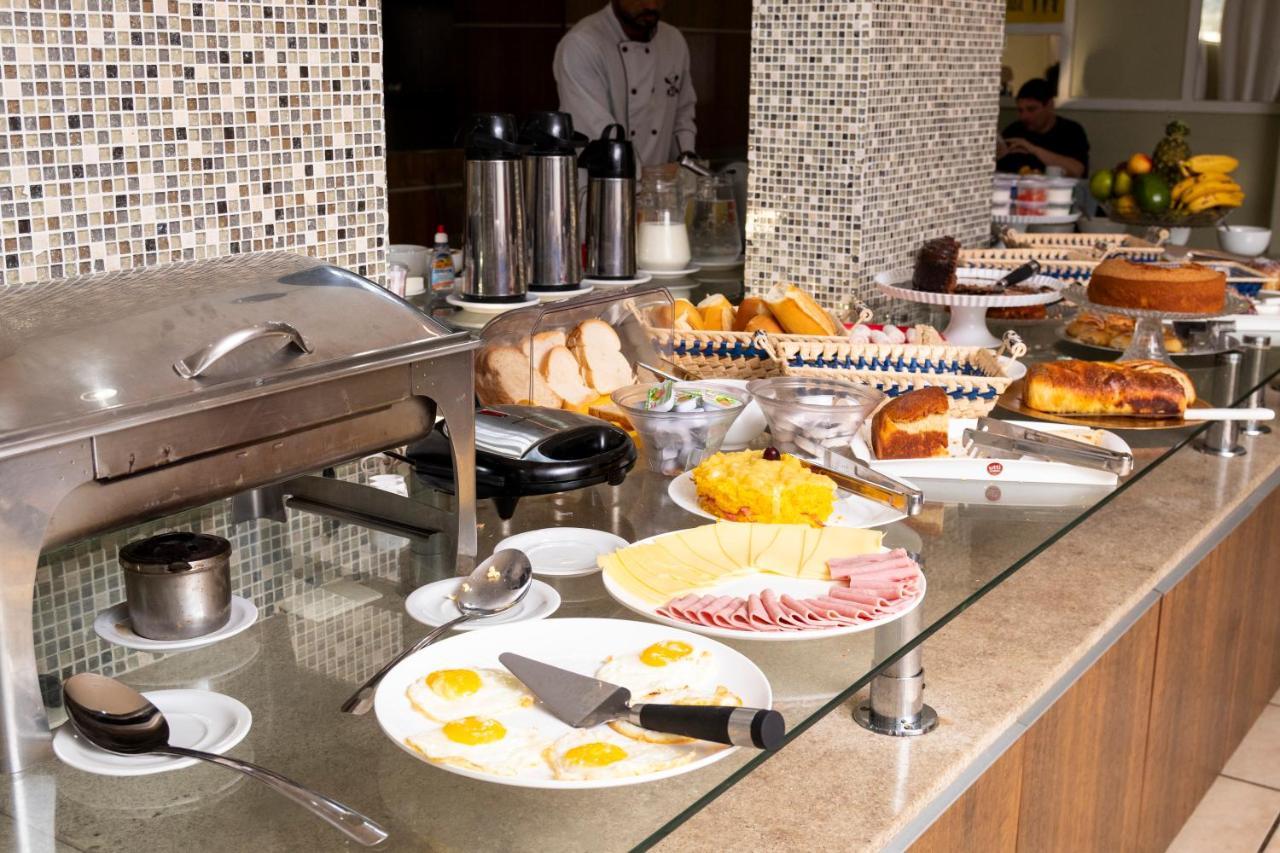 Victoria Plaza Hotel Palmas Kültér fotó